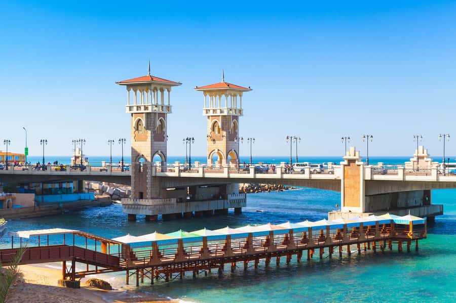 Alexandria: Library, Amphitheater & Citadel Tour - Qaitbay Citadel and the Lighthouse connection: the photo stop that explains itself