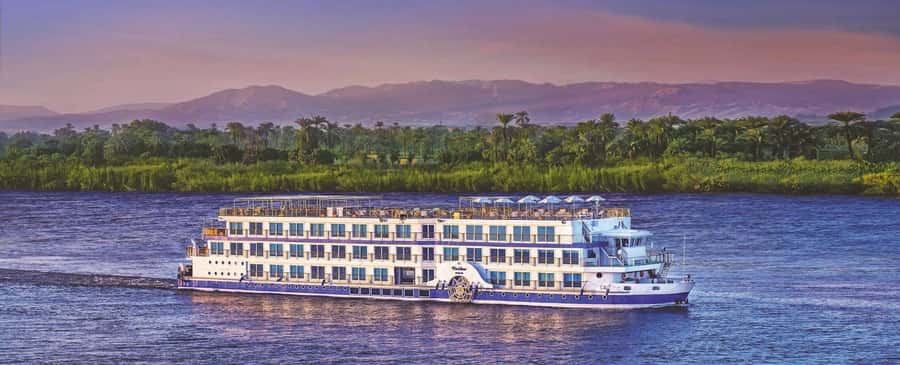 Aswan: 3-Day Nile River Cruise to Luxor with Guided Tours - Day 2 to Edfu: horse carriage ride, Sacred Drama scenes, then Esna lock and Luxor arrival