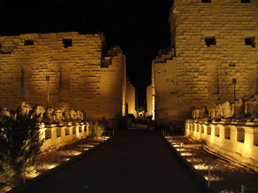 Aswan: 3-Day Nile River Cruise to Luxor with Guided Tours - Timing quirks: Monday sailings and Luxor drop-off