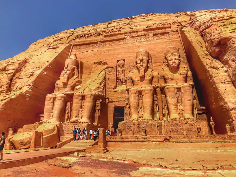 Aswan: Abu Simbel Group Tour with Guide and Entrance Fees - The 1960s relocation story: why you should care where the blocks ended up