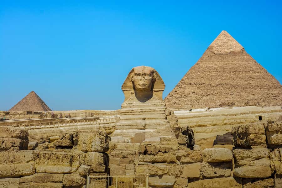 Cairo: 2-Day Pyramid, Museum, Bazaar Private Tour - Meeting your Egyptologist and getting your bearings quickly