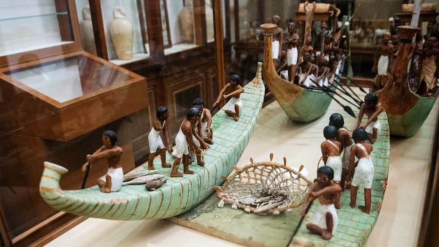 Cairo : Day Trip To Egyptian Museum, Old Cairo - Egyptian Museum of Antiquities: Where 5,000 Years Feel Manageable