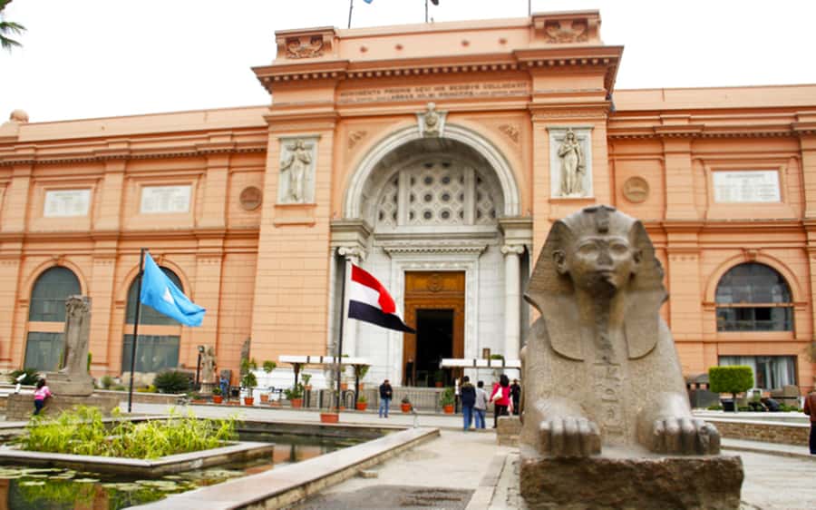 Cairo : Day Trip To Egyptian Museum, Old Cairo - Old Cairo’s Christian Sites: Hanging Church and the Holy Family Connection