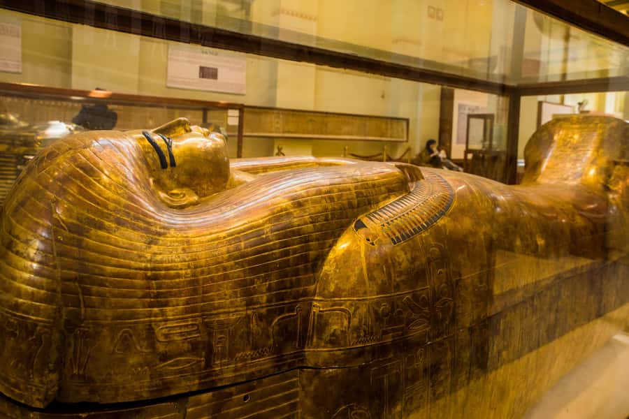 Cairo: Female-Guided Pyramids, Sphinx & Museum City Tour - Panoramic views plus camel or horse rides