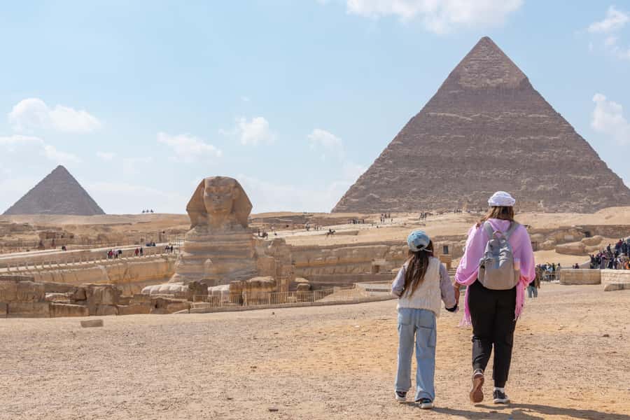 Cairo: Female-Guided Pyramids, Sphinx & Museum City Tour - Egyptian Museum of Antiquities: 5,000 years in about two hours