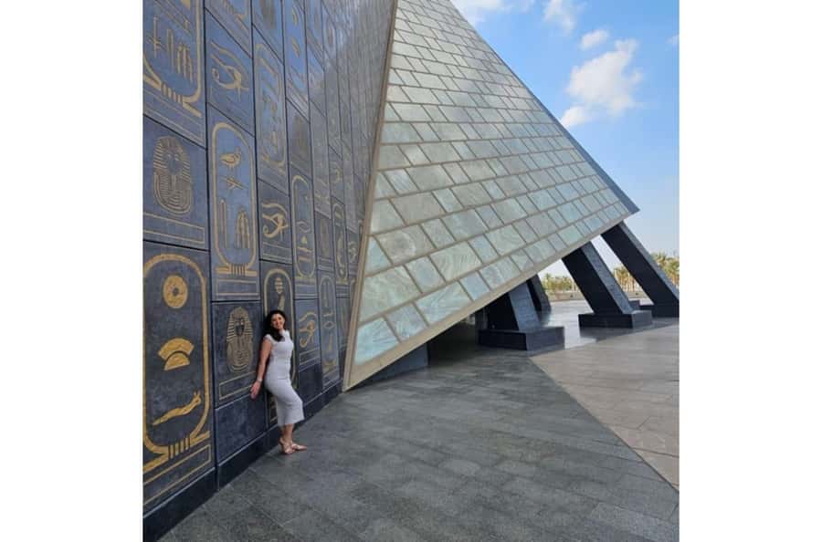 Cairo: Giza Pyramids & Grand Egyptian Museum Tour with Lunch - Transportation and timing: getting in and out without the Cairo headache