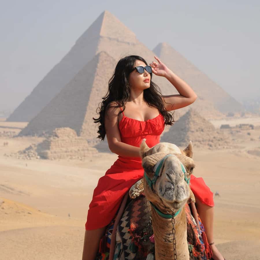 Cairo: Giza Pyramids, Memphis, and Sakkara Day Trip - What the Memphis stop really adds (Ramses II and the alabaster Sphinx)