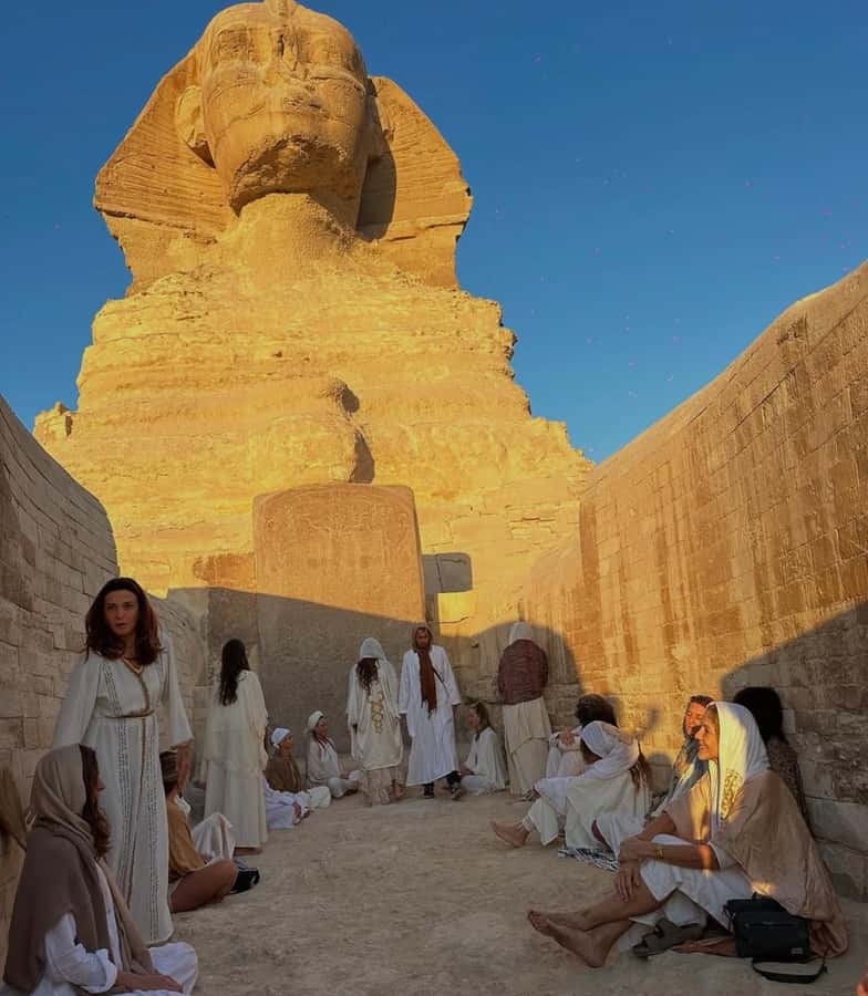 Cairo: Giza Pyramids, Memphis, and Sakkara Day Trip - Guide energy, language options, and how that affects your day