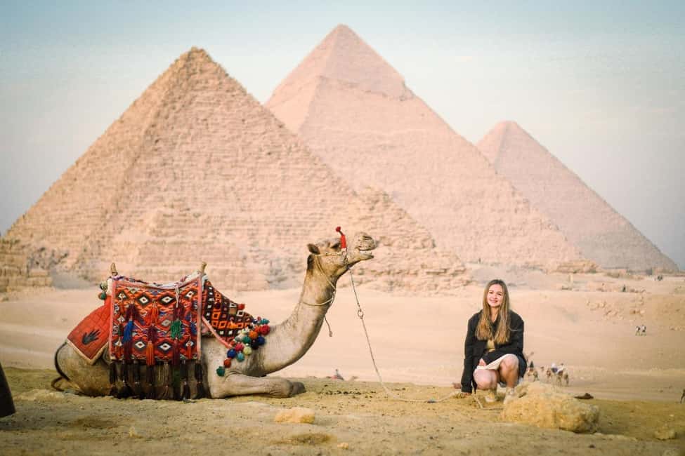 Cairo Ladies' Tour: Pyramids, Museum, Female Guide & Camel - Giza Pyramids and Sphinx: Skip the Lines, Then Take Your Time
