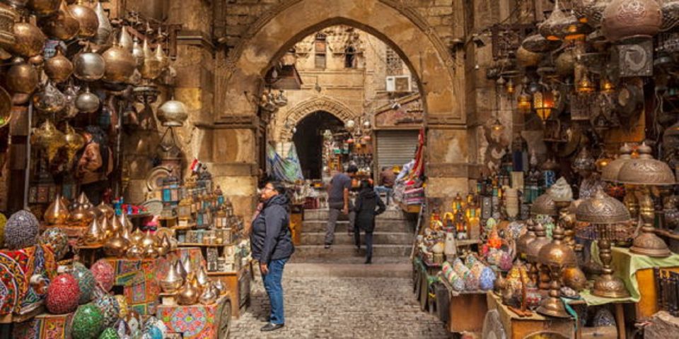 Cairo: Old Cairo Guided Tour by Car with Lunch and Pickup - Guides + drivers: the difference between a tour and a good day