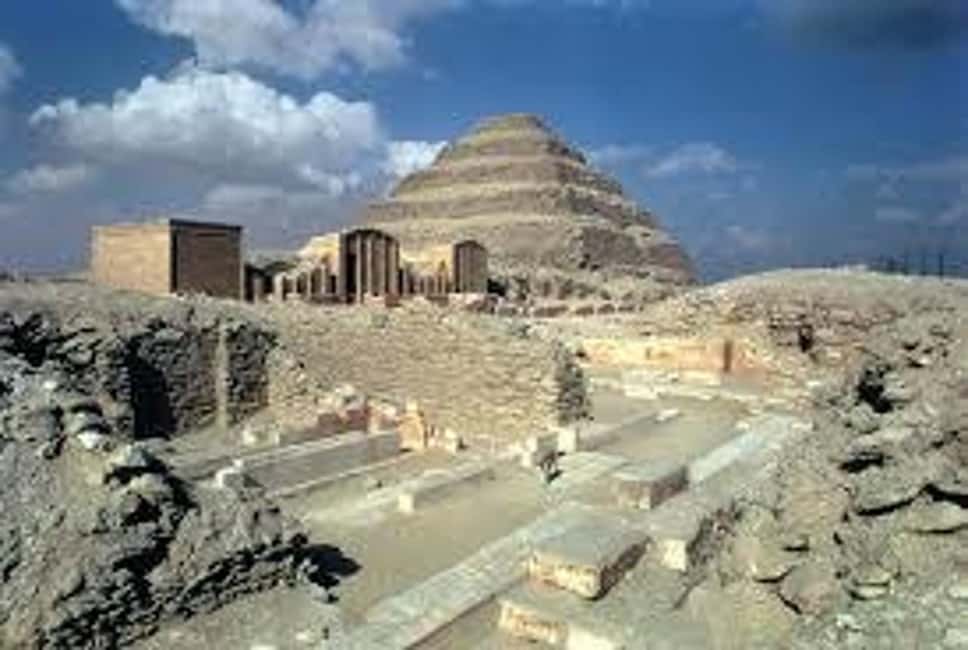 Cairo: Private Giza Pyramids, Sphinx, Saqqara & Memphis Tour - The Great Sphinx and the Valley Temple: myth meets ritual