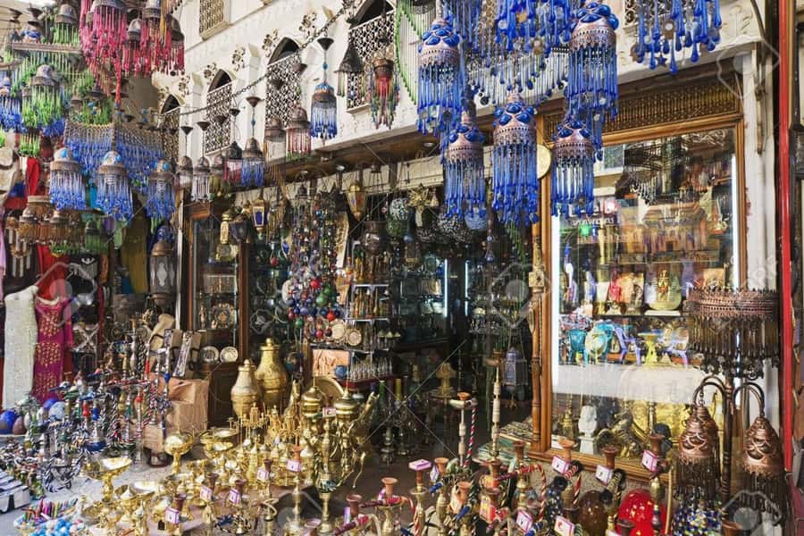 Cairo: Private Pyramids, Museum & Bazaar Tour with Lunch - Lunch at the right time: keeping the day from falling apart