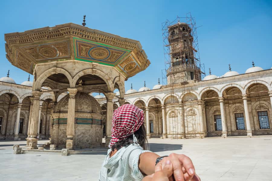 Cairo: Pyramids, Bazaar, Citadel Tour with Photographer - Giza Plateau: Pyramids and Sphinx area, with tickets handled