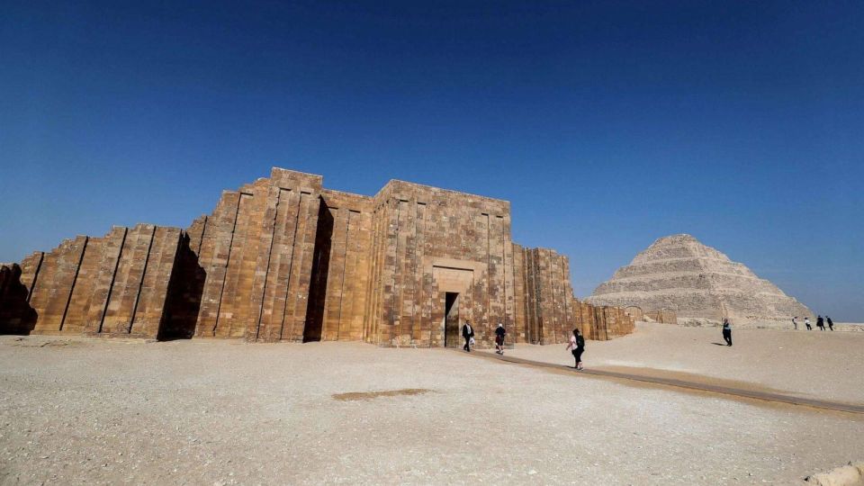 Cairo: Sakkara, Memphis & Dahshur Pyramids Trip - Memphis: Ramses II and the Alabaster Sphinx That Put Names to Stone