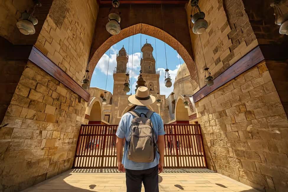 Discover Cairo: Pyramids, Museum & Sphinx Tour from Hurghada - Price and Value: What $82 Really Buys You