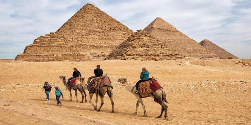 Egypt: Private 5-Day Tour, Nile Cruise, Flights & Balloon - Meals, comfort, and how the days actually feel