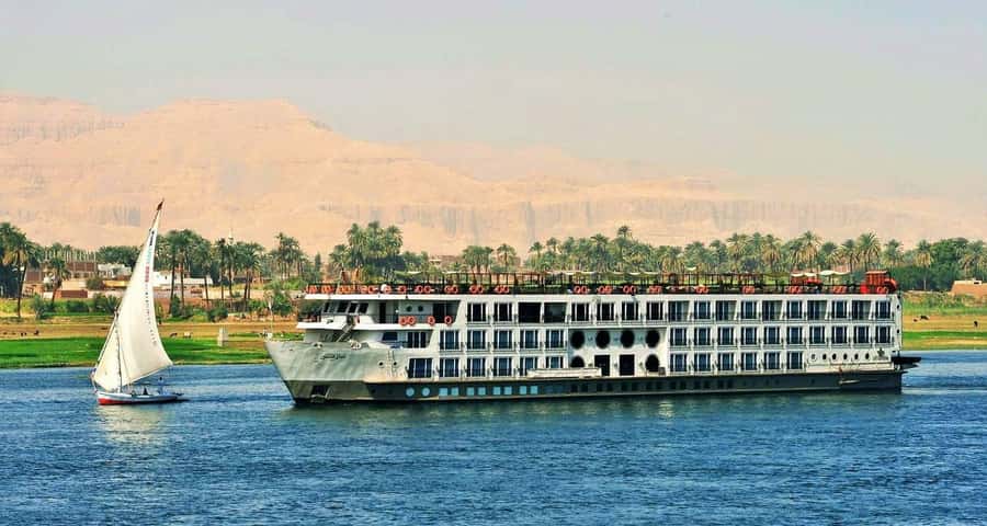 From Aswan: 4-Days 3-Night Nile Cruise with Hot Air Balloon - Day 3 Edfu Temple by horse carriage, then Luxor’s East Bank at night