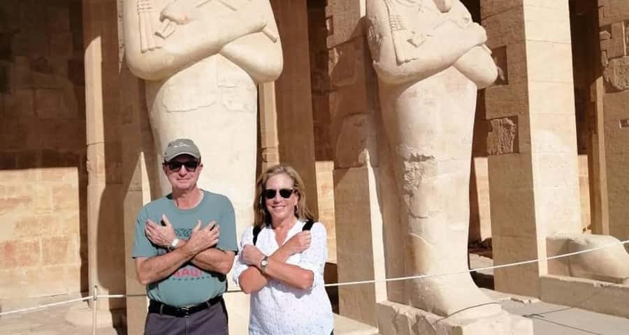 From Aswan: 4-Days 3-Night Nile Cruise with Hot Air Balloon - Your cruise onboard: cabins, meals, and those included evenings