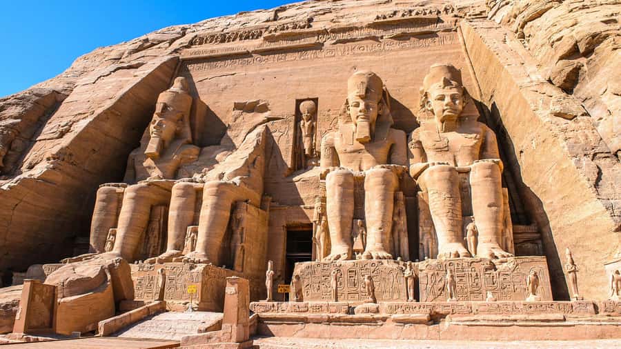 From Aswan: Abu Simbel Day Tour with Private Guide and Car - Getting There Early: How Timing Shapes Your Temple Visit