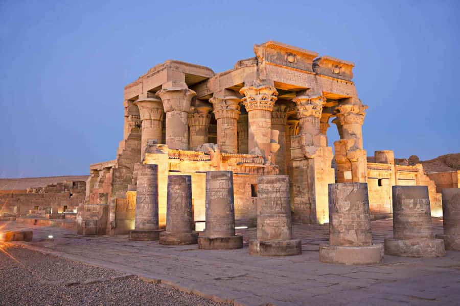 From Aswan: Overnight Nile Cruise to Luxor with Meals - Your ship experience: cabin privacy, decks, and meal reality