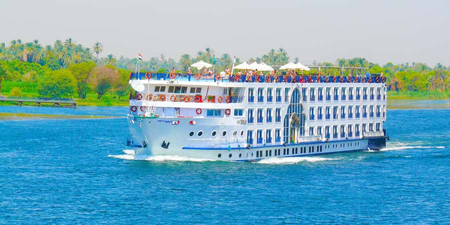 From Cairo: 3-Day Nile Cruise with Hot Air Balloon & Flights - Cairo to Luxor: the quick flight setup and your first-night hotel