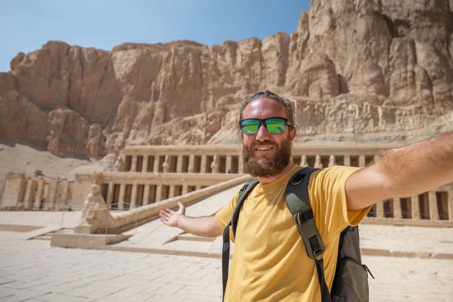 From Luxor: All-Inclusive West Bank Private Tour with Lunch - Lunch at a local restaurant: included food, extra drinks