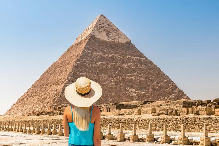 From Sharm El Sheikh: Cairo Pyramids Full-Day Tour by Plane - Giza Pyramids and the Great Sphinx: what to focus on first