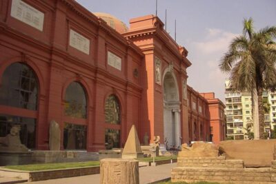 From Sharm El-Sheikh: Cairo's Pyramids: Full-Day By Flight - Giza Plateau: Great Pyramids, Sphinx, and the Valley Temple route