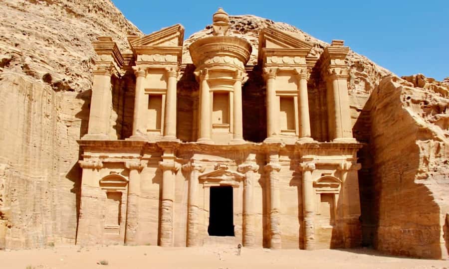 From Sharm El Sheikh: Day Tour to Petra by Ferry - Getting into Petra with a guide (Siq to Al Khazneh)