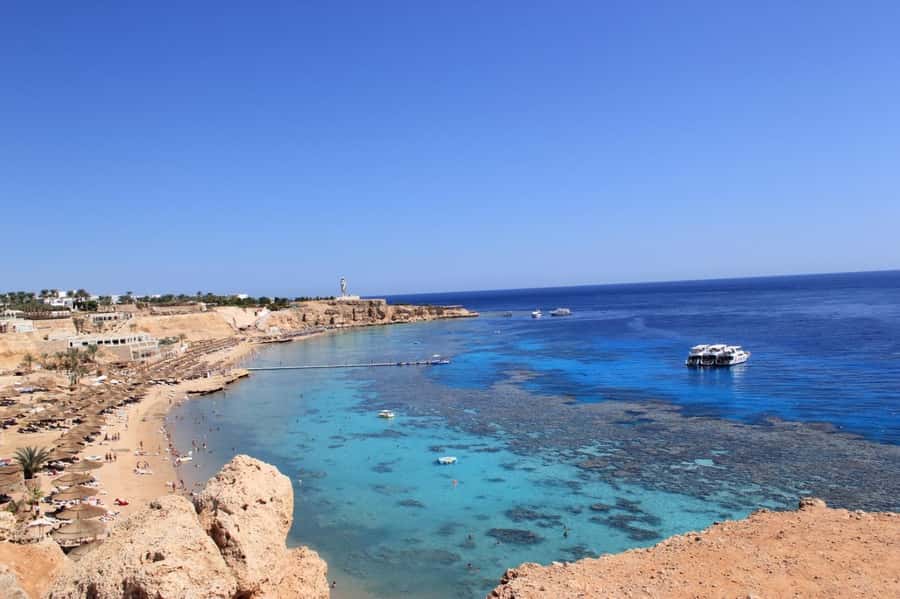 From Sharm: Ras Mohammed Cruise with Island Visit and Lunch - Lunch on a yacht: more than an afterthought