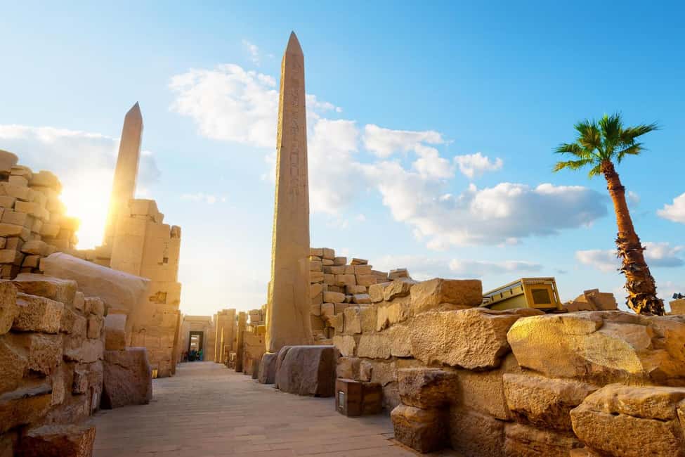 Hurghada: 2-Day Luxor Tour with Hotel, Balloon, & Nile Boat - Karnak Temple and Luxor Temple: two temple moods, one unforgettable day