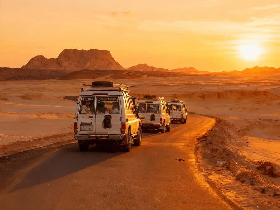 Hurghada: 6-Hour Jeep Desert Safari, Dinner, and Show - Jeep Desert Safari With Bedouin Dinner in 6 Hours: What You’ll Actually Do