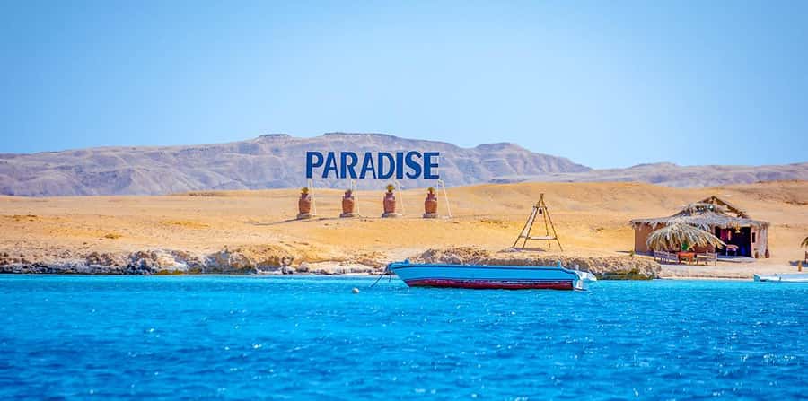 Hurghada: Giftun Islands with Snorkeling & Semi-Submarine - The glass-bottom boat ride: fun for kids, okay for adults