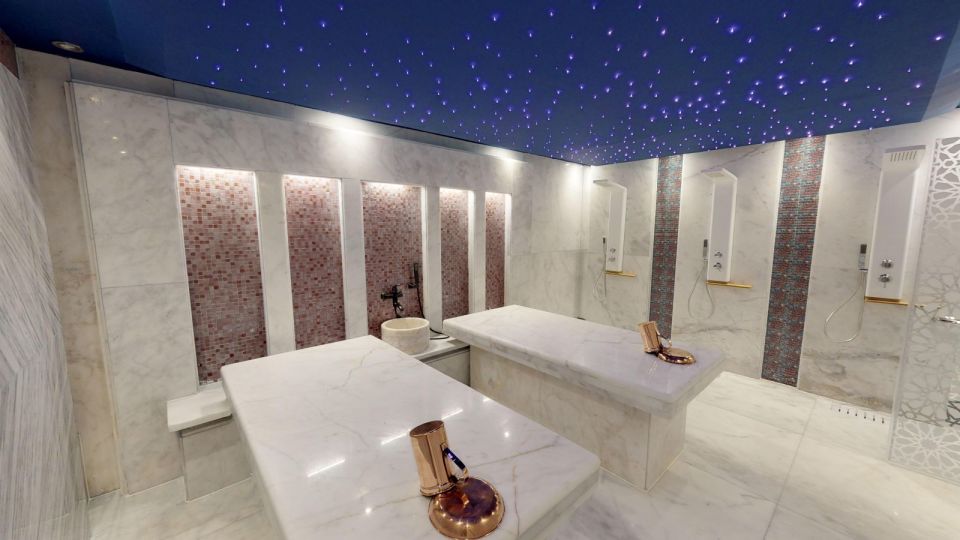 Hurghada: Hammam Spa & Massage Experience with Transfers - Getting to the spa: pickup times and a Tang welcome