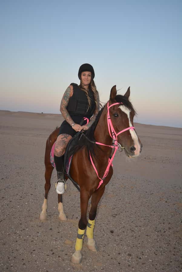 Hurghada: Horse Ride, BBQ Dinner, and Stargazing - Dinner in the Desert Oasis: BBQ Menu and Energy for Night-Sky Time