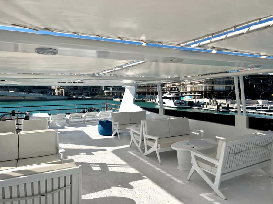 Hurghada: Luxury Private Yacht Trip with Lunch & Activities - Small Giftun Snorkeling Session: Gear and What to Expect