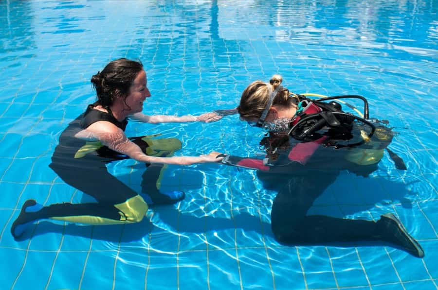 Hurghada: PADI Diving Courses packages - The PADI Open Water Format: Theory, Pool Skills, Then Open-Water Practices