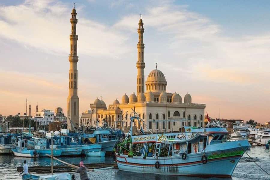 Hurghada: Private Guide City Tour & Shopping Stop - A 3-hour plan that mixes New Hurghada and the old town