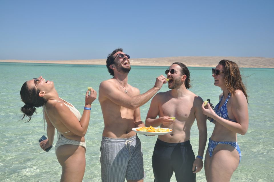 Hurghada: Private Speedboat Adventure with Snacks & Pick-up - The boat experience: speed, comfort, and the small things that matter