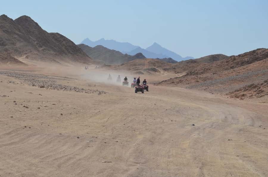 Hurghada: Red Sea Desert Quad Biking Tour & Sand Mountain - Guides and languages: what you gain when you trust the person leading you