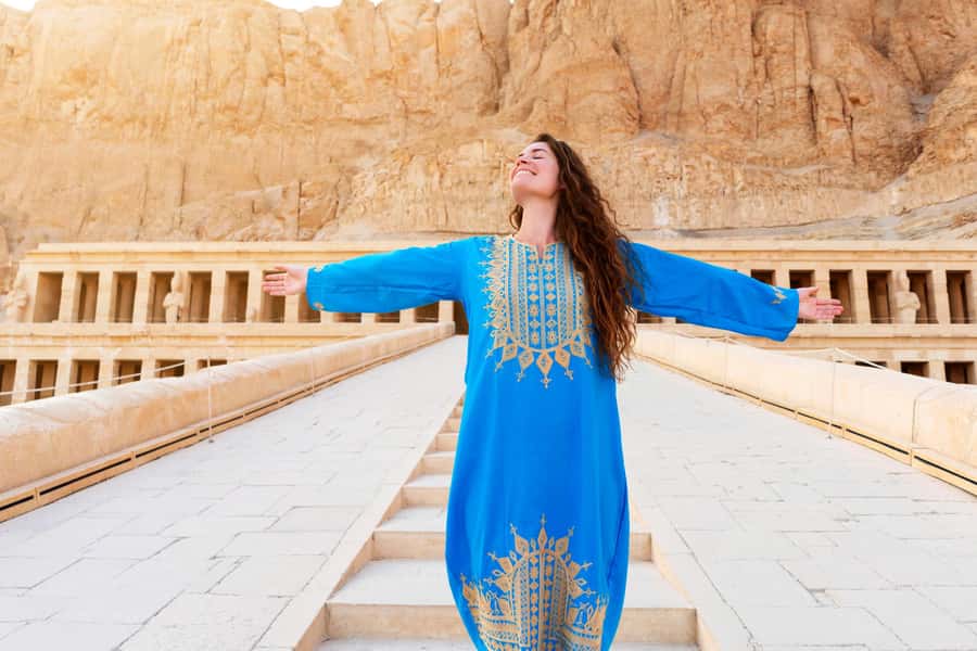 Hurghada: Small-Group Luxor Highlights & Balloon Day Tour - Egyptologist guidance: why the guide makes or breaks the day