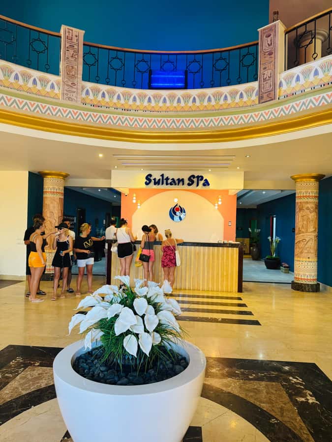 Hurghada: Sultan Cleopatra- Turkish Bath&Spa With Transfer - The Hammam Circuit: Salt Room to Steam Room