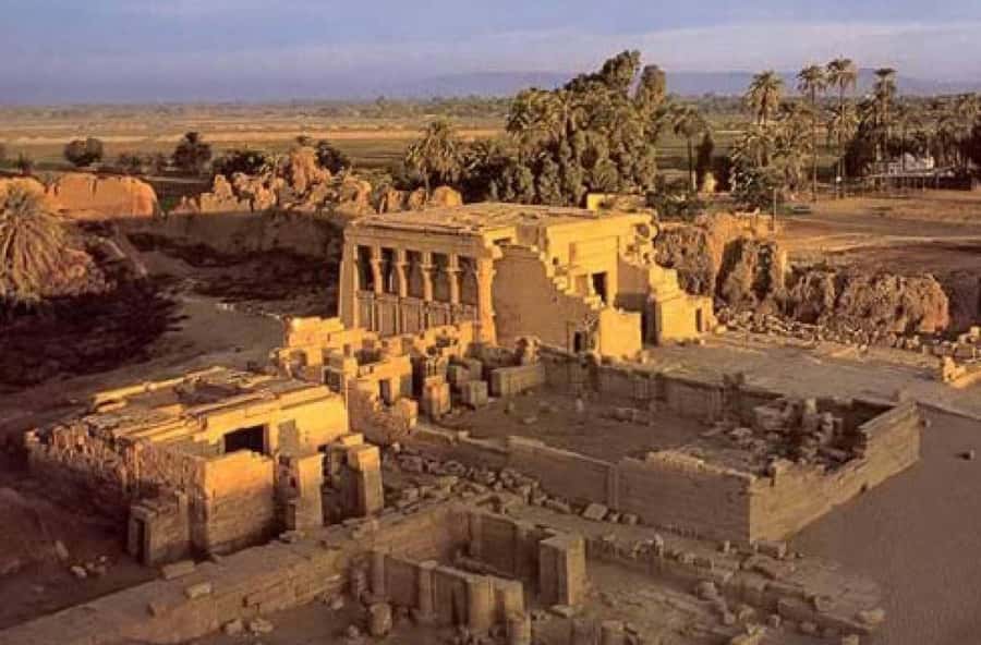 Luxor Day Tour Visit Dendara And Abydos Temples - Two Temples, Two Worlds: Why Dendera and Abydos Work as a Duo