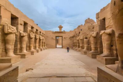 Luxor Day Trip from Hurghada Small Group & Tutankhamun Tomb - The Colossi of Memnon Photo Stop: Big Statues, Quick Context