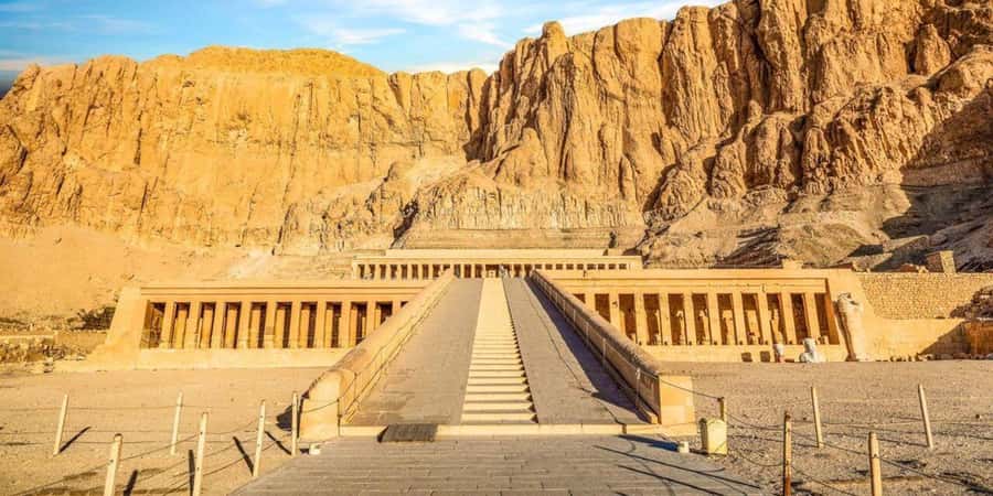 Luxor Day Trip from Hurghada Small Group & Tutankhamun Tomb - Valley of the Kings: Guided Tomb Time Plus Real Breathing Room