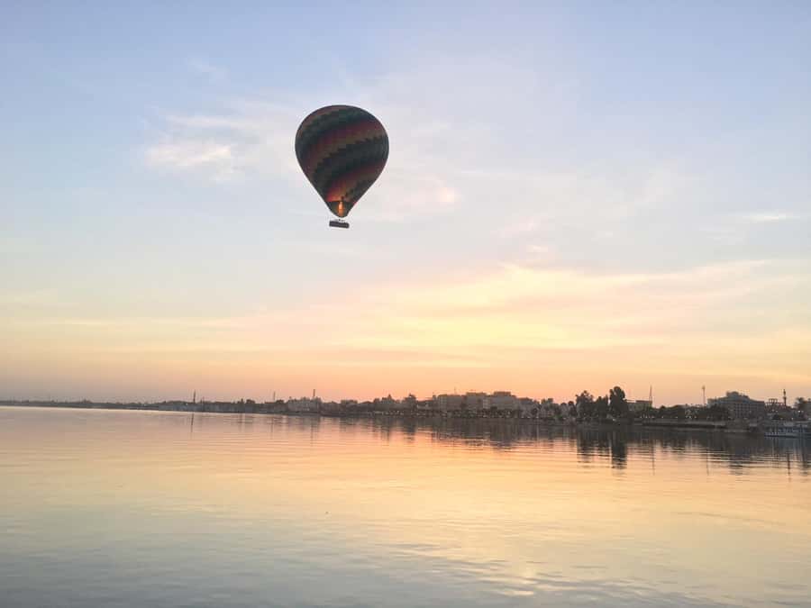 Luxor: Hot Air Balloon Ride over the Valley of the Kings - Landing in an Empty Field: Learning the Position and Expecting a Smooth Touchdown