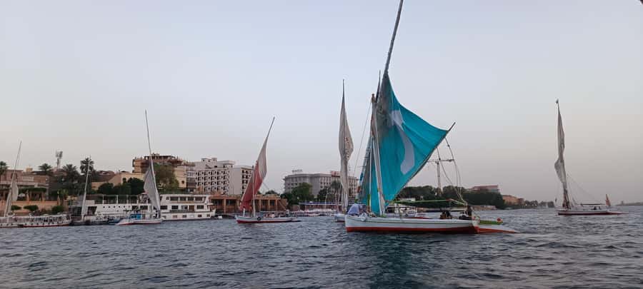 Luxor: Nile River Private Sunset Felucca Ride - Sailing and towing: how the wind affects your experience