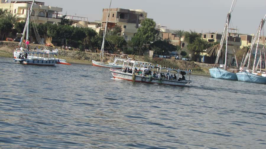 Luxor: Private Felucca Boat Trip with Hotel Pickup - Price and Value: Is $31 per Person a Good Deal?