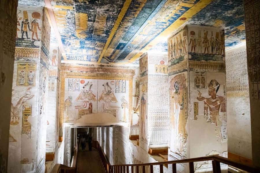 Luxor: Shared Full-Day Tour to Luxor West and East Banks - Colossi of Memnon and Amenhotep III’s footprint