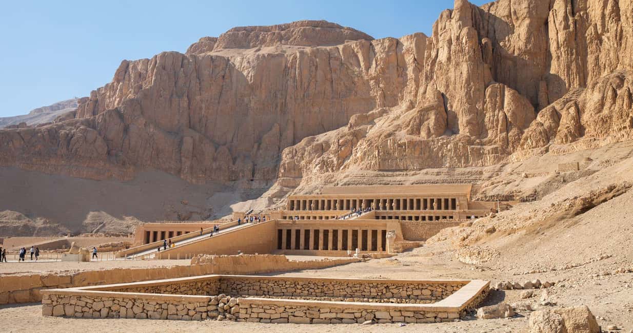 Luxor: Valley of The Kings and Hatshepsut Temple Day Trip - Valley of the Kings: royal tombs with wall scenes that make sense faster